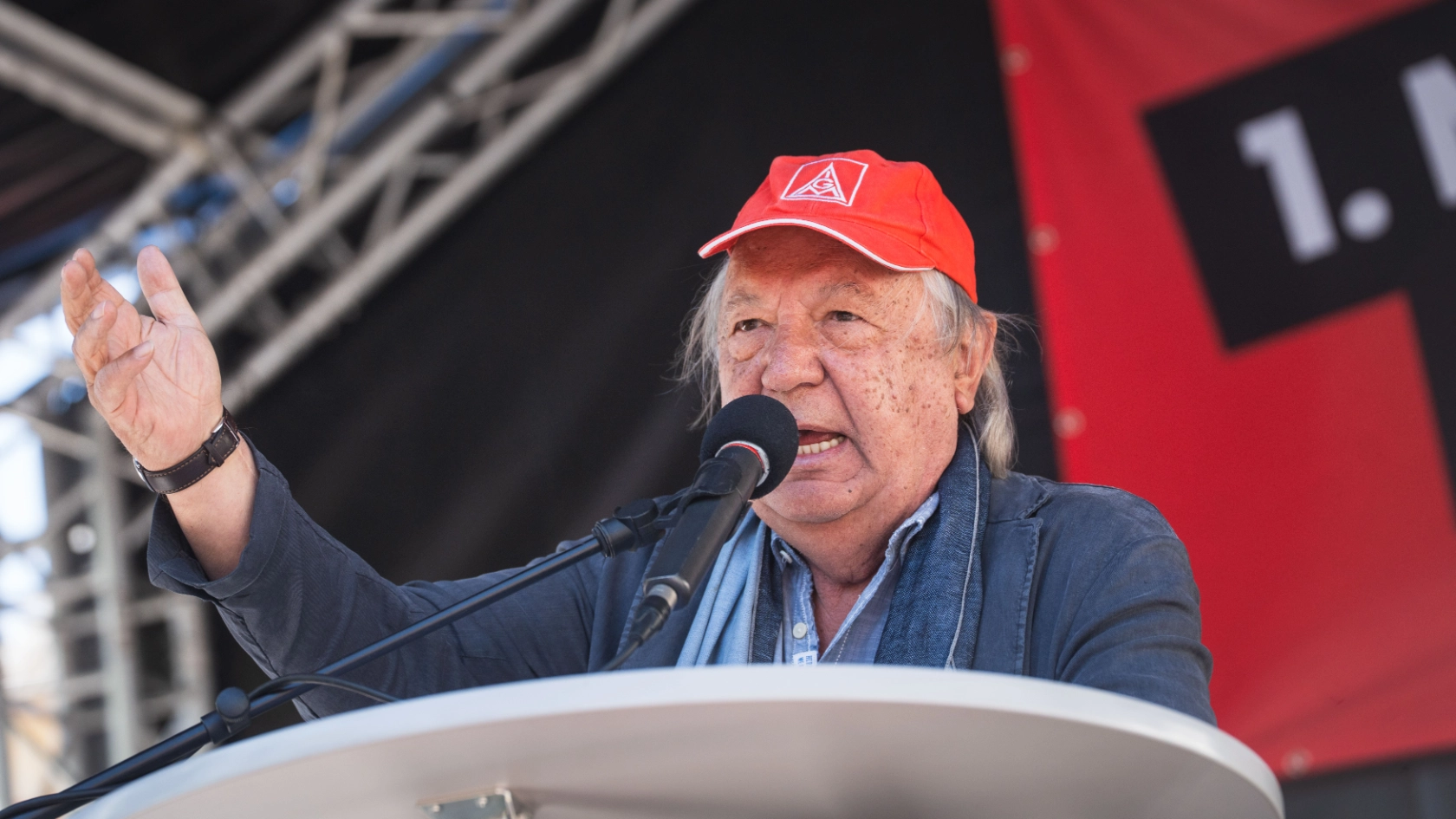 Wilfried Schmickler in Action