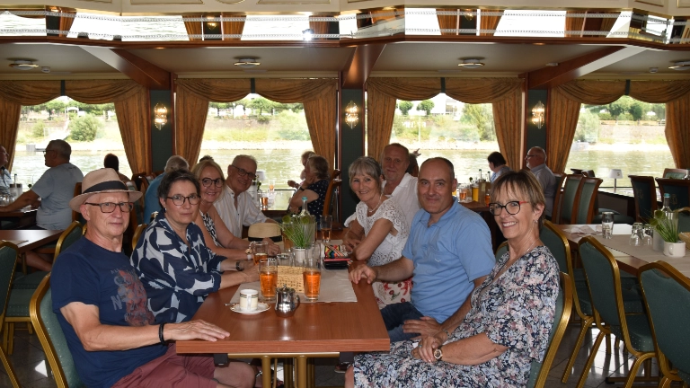 Harmonisches Miteinander auf dem Rhein